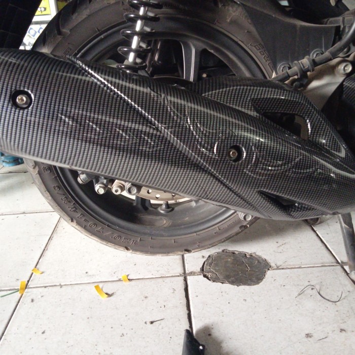 Tutup Cover Knalpot Honda PCX New Carbon NEMO Cover Knalpot Aksesoris Variasi Honda PCX New