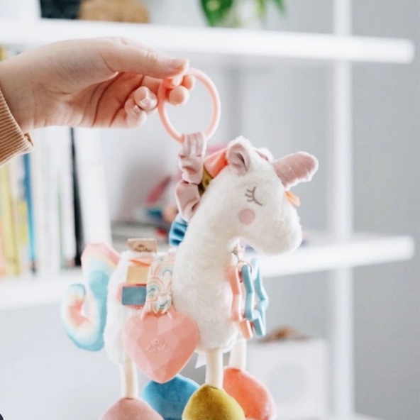 Itzy Ritzy Link &amp; Love teething activity toy Travel Toys Llama Unicorn Mainan Soft Rattle Baby Kids Lucu Boneka Gigitan Anak