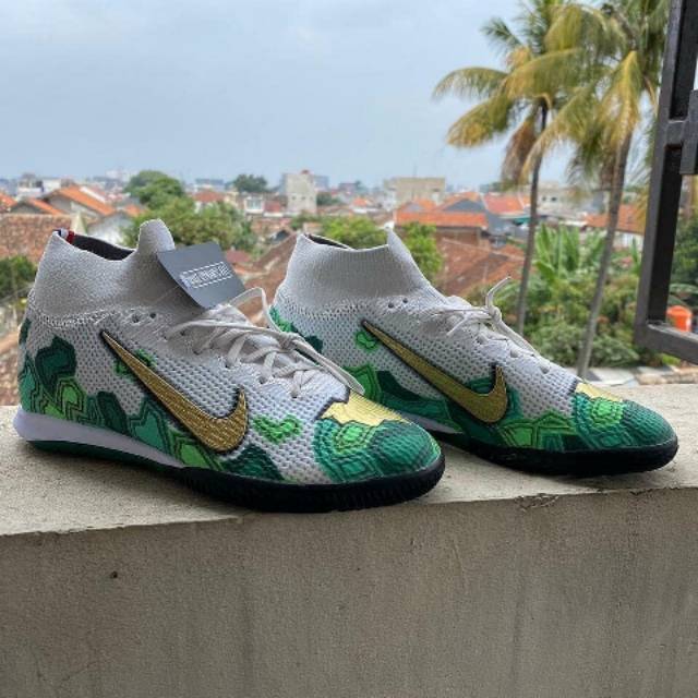 SEPATU FUTSAL NIKE MERCURIAL SUPERFLY MBAPE IC