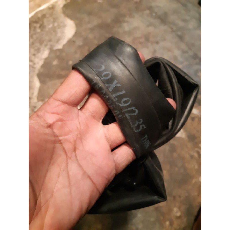 ban dalam sepeda 29x1, 90/2,35 pentil presta kecil