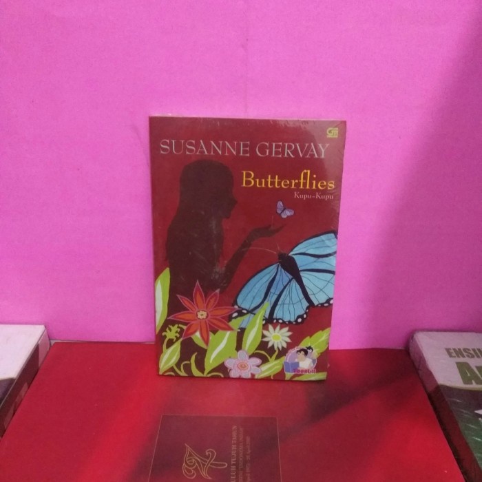 Novel Butterflies kupu - kupu