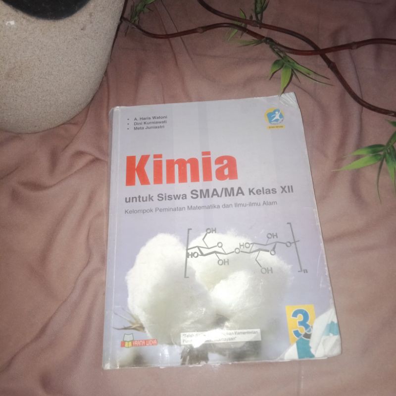 BUKU KIMIA YRAMA WIDYA KIMIA KELAS XII PEMINATAN K13 EDISI REVISI (PRELOVED)