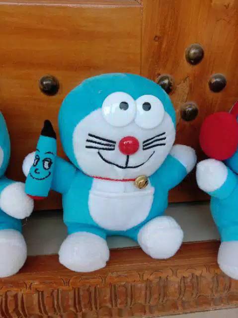 Boneka doraemon SNI