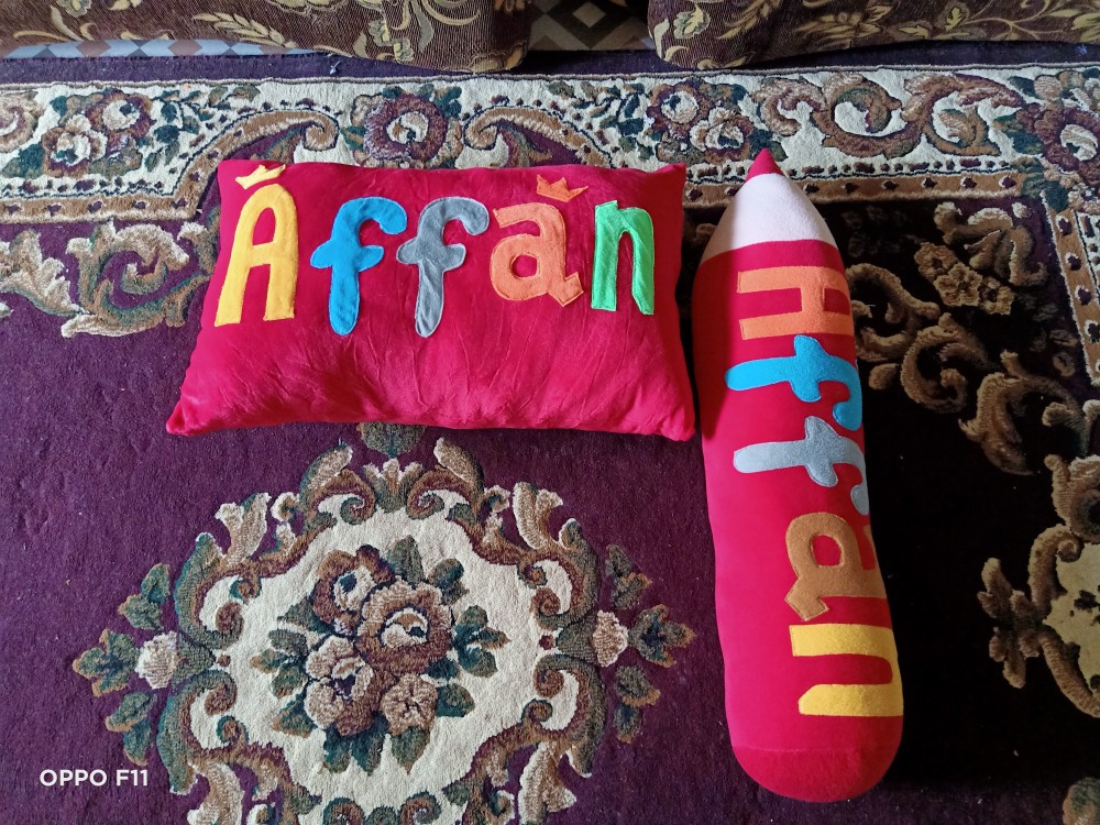 Bantal Nama Atau Guling Nama