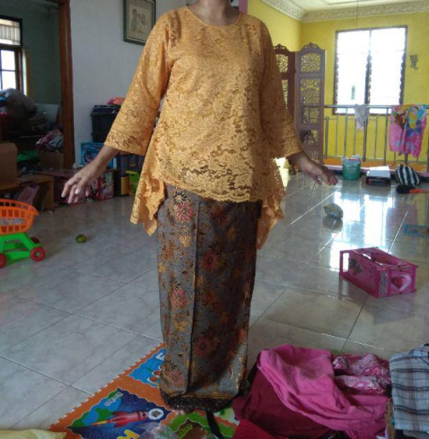 Pakaian Wanita KEBAYA RINJANI KEBAYA BROKAT KEBAYA Pakaian Wanita KEBAYA RINJANI KEBAYA BROKAT KEBAYA