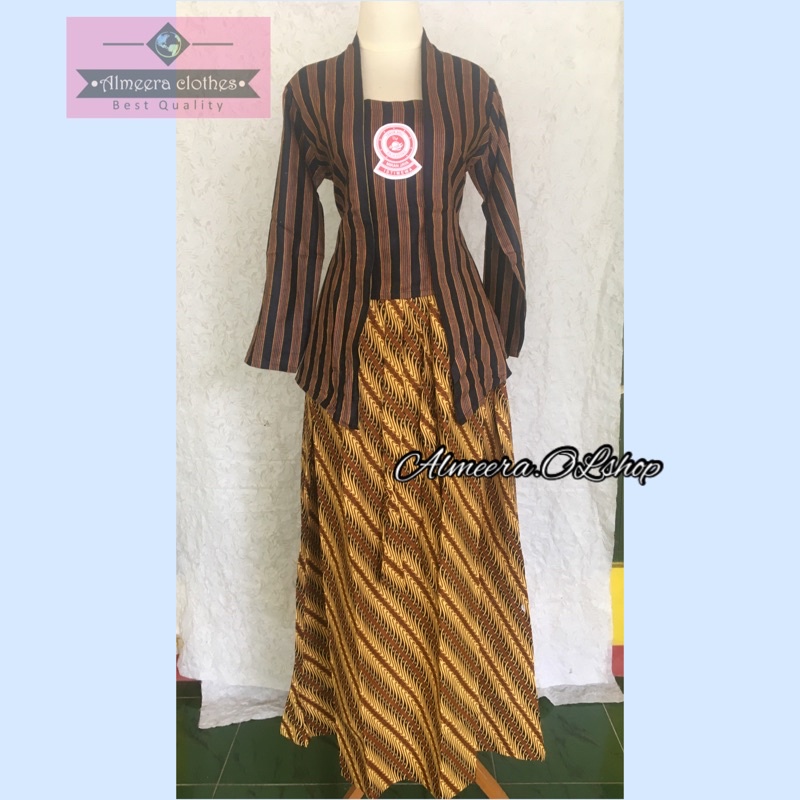 rok batik jarik klok lebar warna coklat free ring motif klasik lingkar pinggul 150 cm