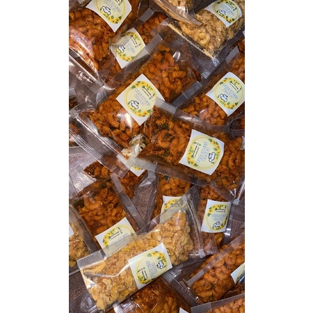 

Makaroni Pedas Daun Jeruk (minimal order 5 pack)