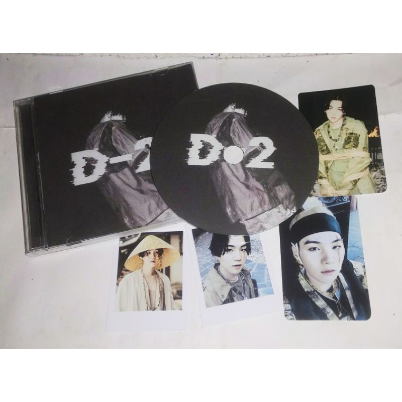AGUST D CUSTOM CD KPOP ATAU MEMORI PRIBADI HANYA UNTUK KOLEKSI.