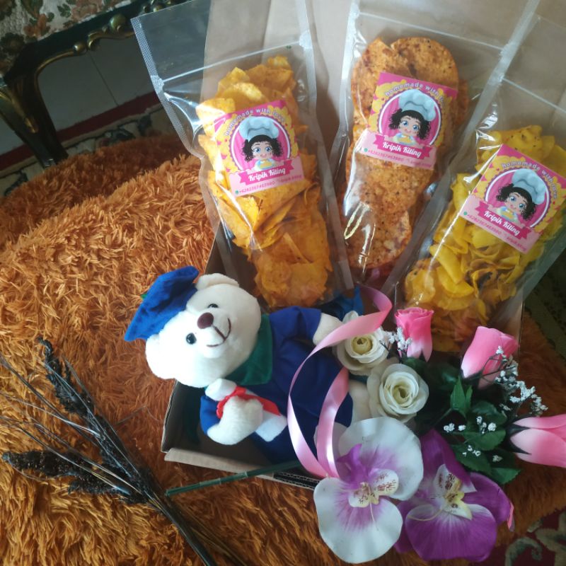 

paket hampers isi 3 pouch/bayam/jengkol/singkongkunyit