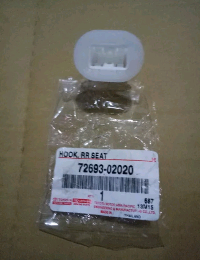 Hook Jok Belakang Kancing Jok Belakang Toyota Agya Daihatsu ayla