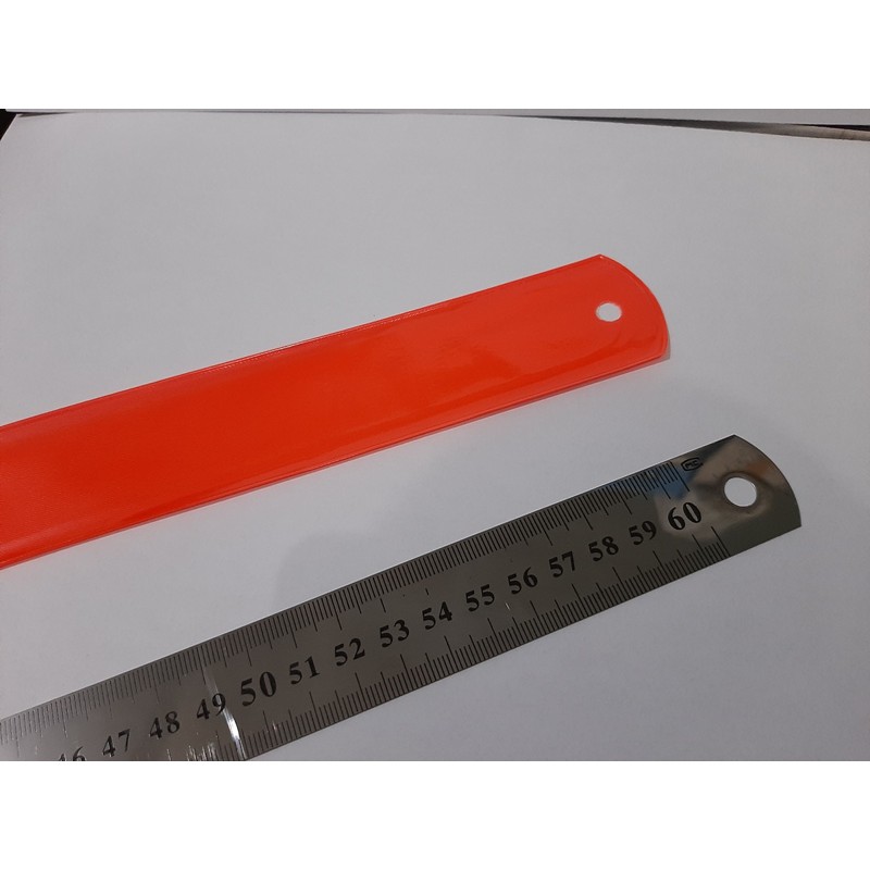 

Penggaris Besi 60 cm
