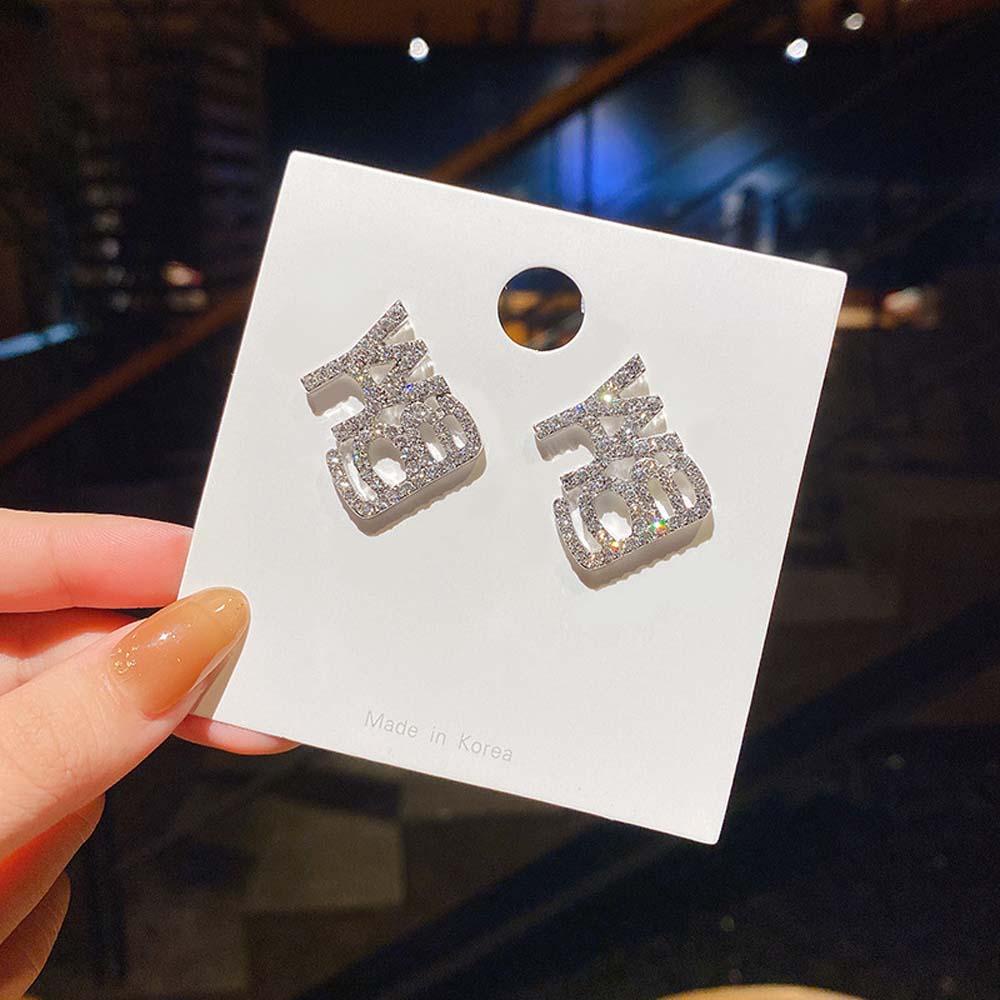 Needway Anting Huruf Punk Temperamen Korea Berlian Imitasi Tembaga Kristal Menjuntai Earrings