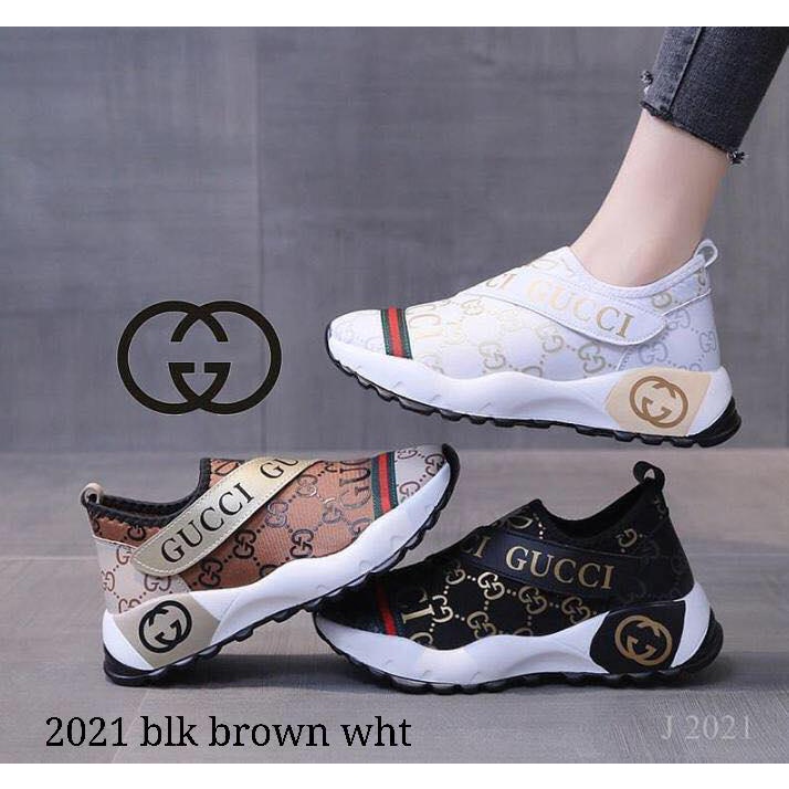 2021 sepatu fashion balnani import