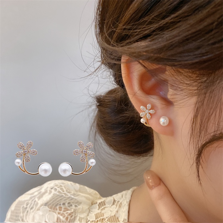 Anting Stud Desain Ekor Ikan Bunga Aksen Kristal Mutiara Bahan Zirkon Gaya Korea Untuk Wanita