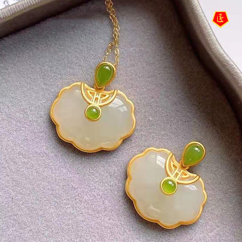 [Ready Stock]Hetian Jade Longevity Lock Pendant Female Elegant Graceful