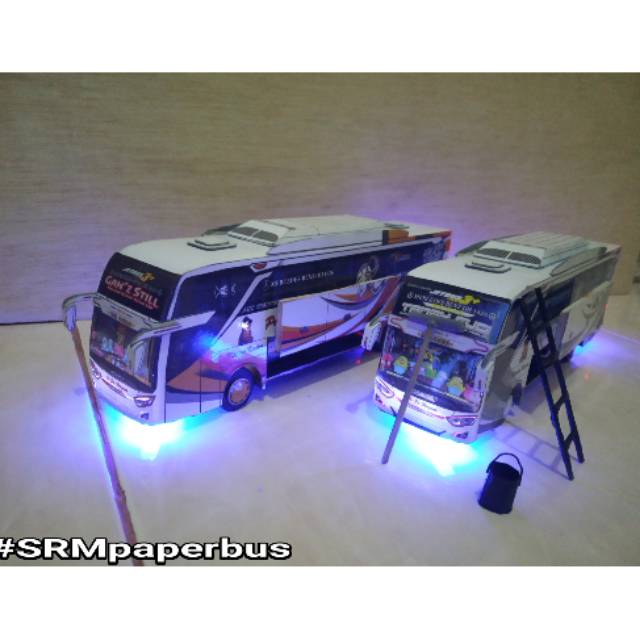 Papercraft bus Haryanto tanah suci
