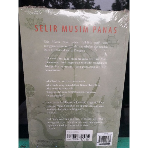 buku sastra selir musim panas