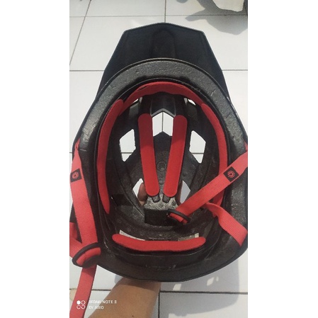 Helm sepeda polygon ramp