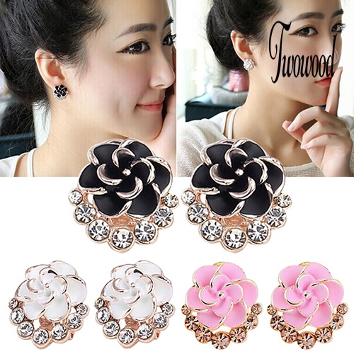 Anting Stud Desain Bunga Peony Camellia Bahan Alloy Aksen Berlian Imitasi Untuk Wanita