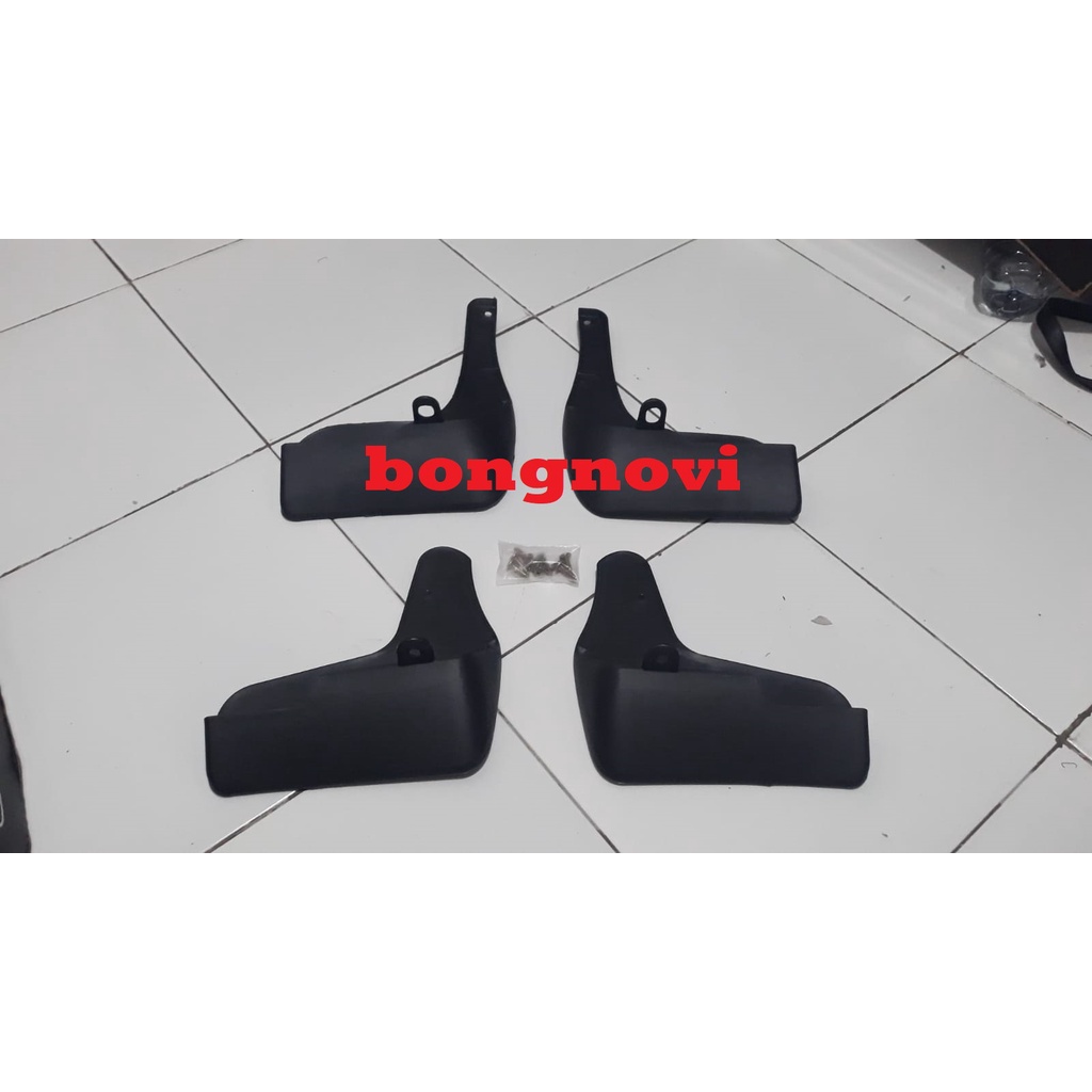 mud guard mobil avanza 2022