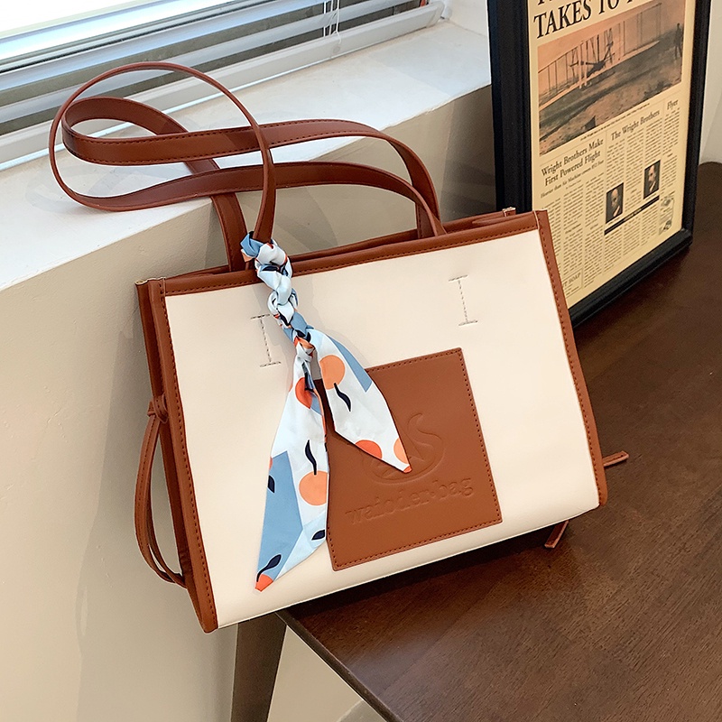 (2Pc Bisa 1Kg)GTBI998874317 New arrival  !!! Tas Selempang  Tas Wanita Import Premium  + Sall