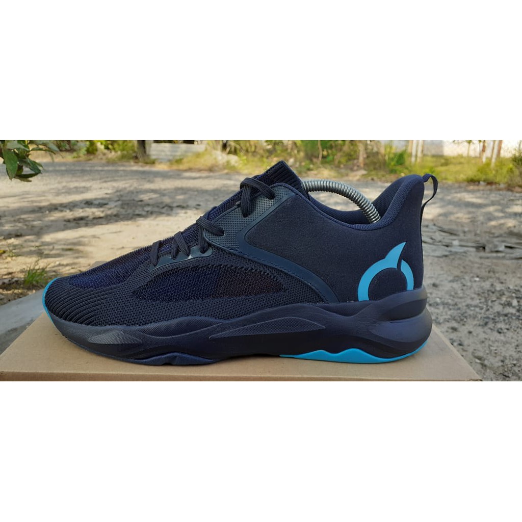 SEPATU RUNNING SNEAKERS ORTUSEIGHT GENZO
