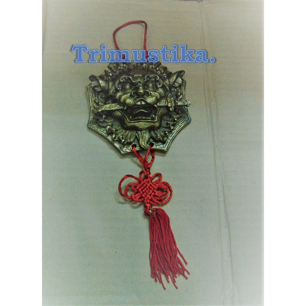 Gantungan Fengshui Macan Gigit Pedang Kecil Kuningan