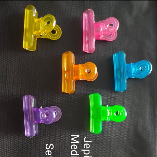 

Kepit foto warna besar plastik isi 6 bh