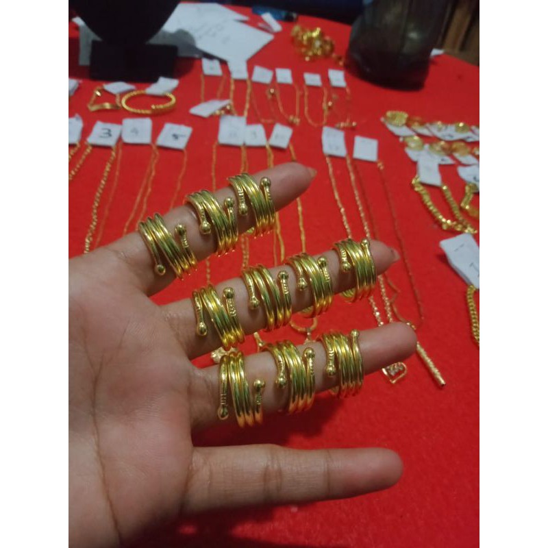 cincin berbahan dasar koin uang 1991