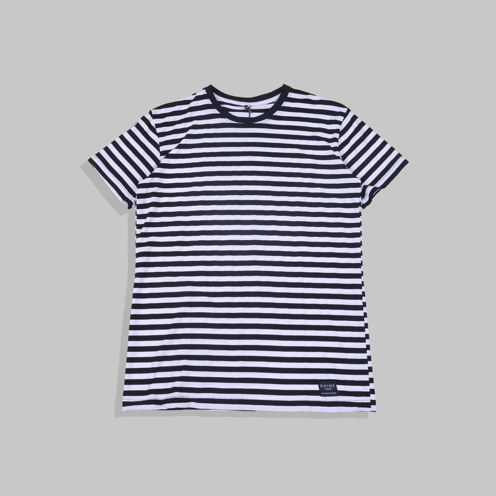 Kaos Pria Hitam Putih Garis Garis Shine
