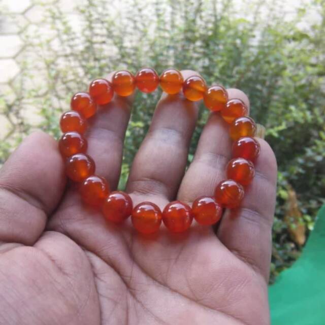 Gelang batu yaman madu