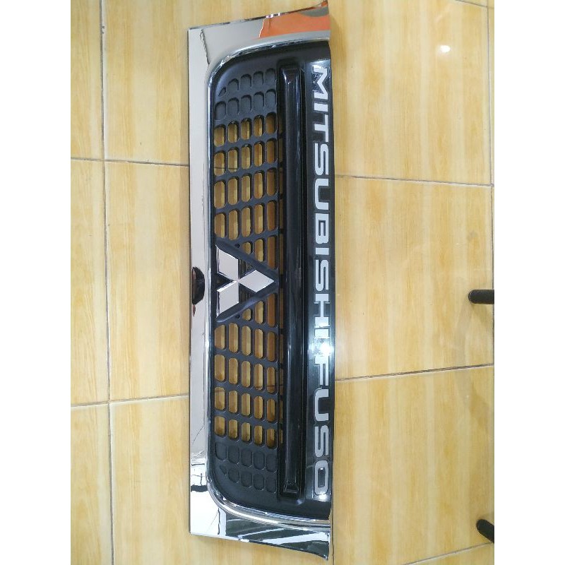Grill ram depan Chrome Mitsubishi Colt diesel Canter thaun 2018