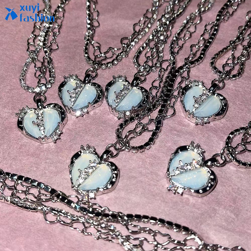 Kalung Choker Rantai Multilayer Aksen Kristal Bentuk Hati Warna Silver Untuk Wanita