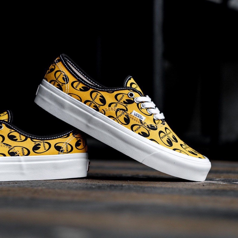 VANS AUTHENTIC X @mooneyesjp 44 DX ANAHEIM FACTORY / YELLOW ORIGINAL 100%