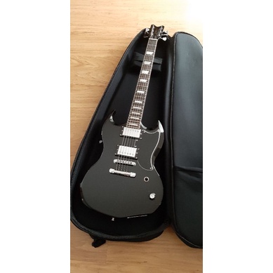 Radix guitar GES (Eet Sjahranie Edane Signature) in Gloss Black Color