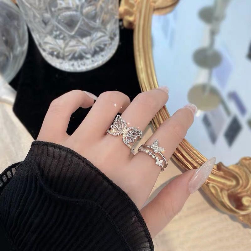 YEEZII Set Cincin Desain Kupu-Kupu Aksen Kristal Untuk Wanita