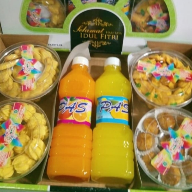 

Parcel Lebaran Harum Manis kue kering + sirup