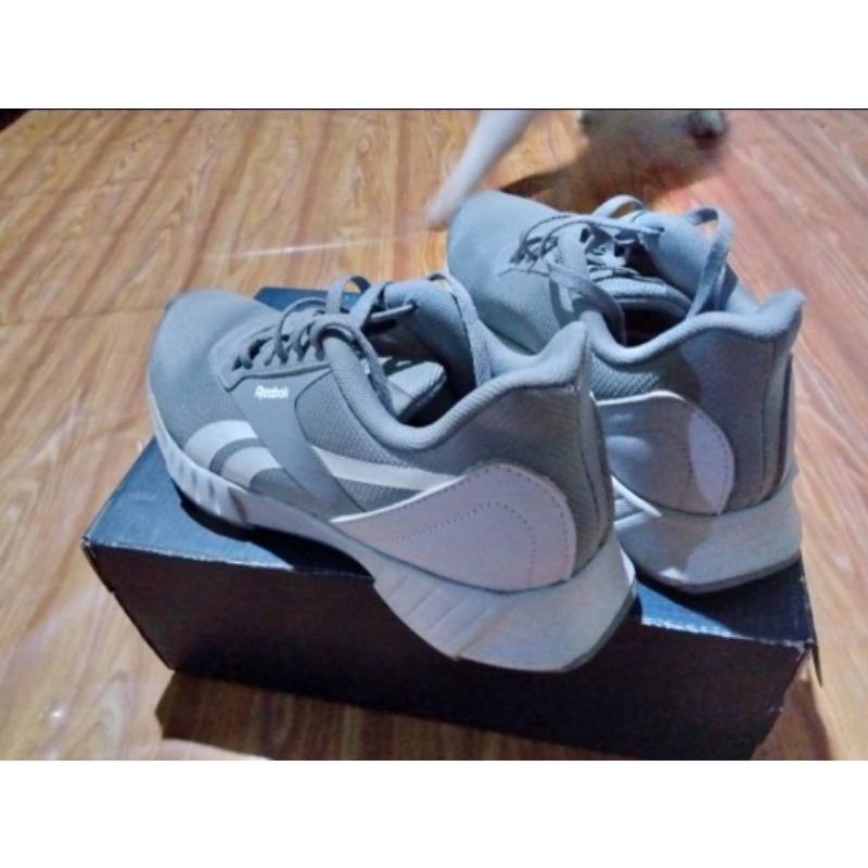 Sepatu second reebok lite plus 2.0 uk 38