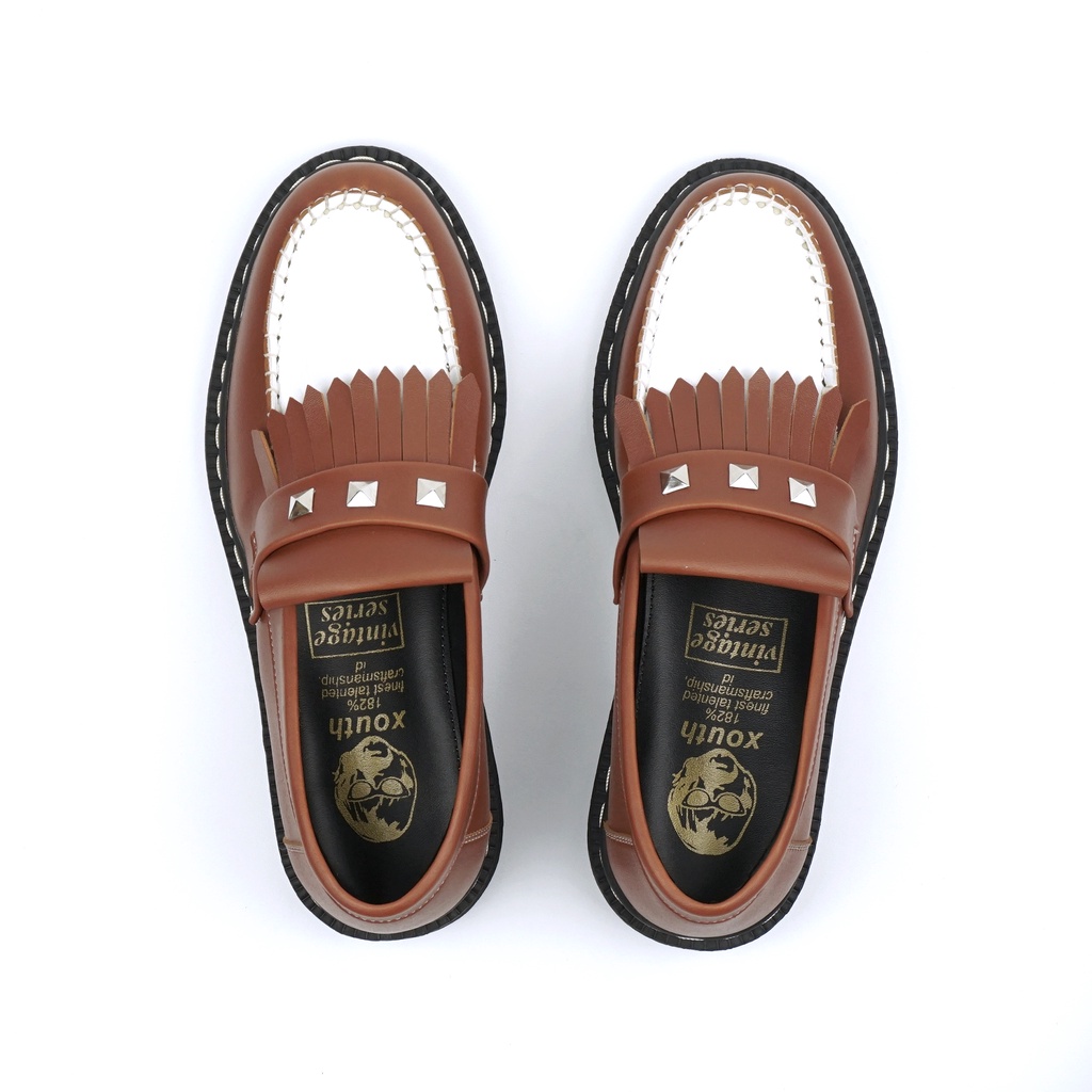 stud vintage tan - loafer pria xouth