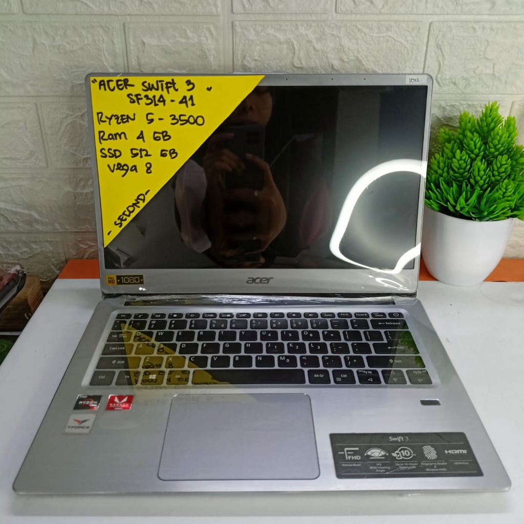 ACER SWIFT 3 SF314-41 RYZEN 5-3500 RAM 4GB SSD 512GB VEGA 8 14 INCH