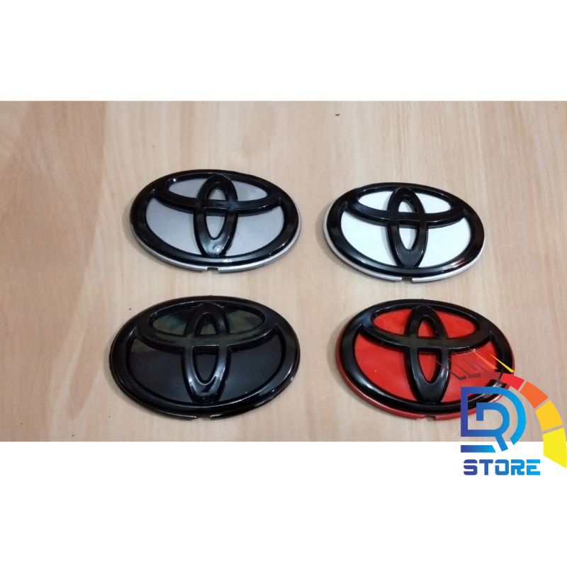 Logo Cover Ban Serep Toyota Rush Kaki 4 2008-2015 Logo Hitam Glossy