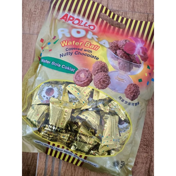 

apollo roka 300g / wafer bola coklat (50pcs@6g)