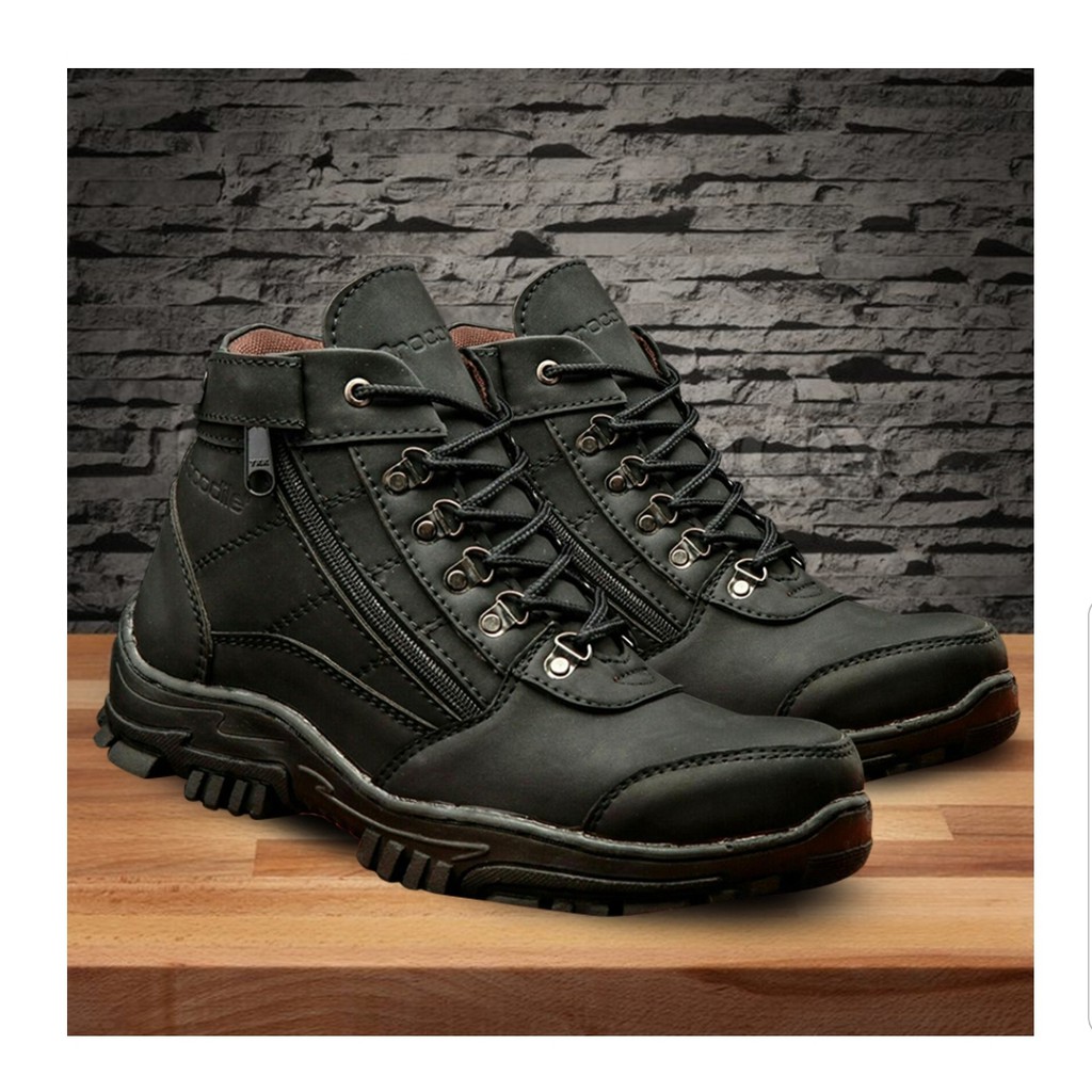 Sepatu Pria Boots Crocodile Morisey sleting Safety Tracking Hiking