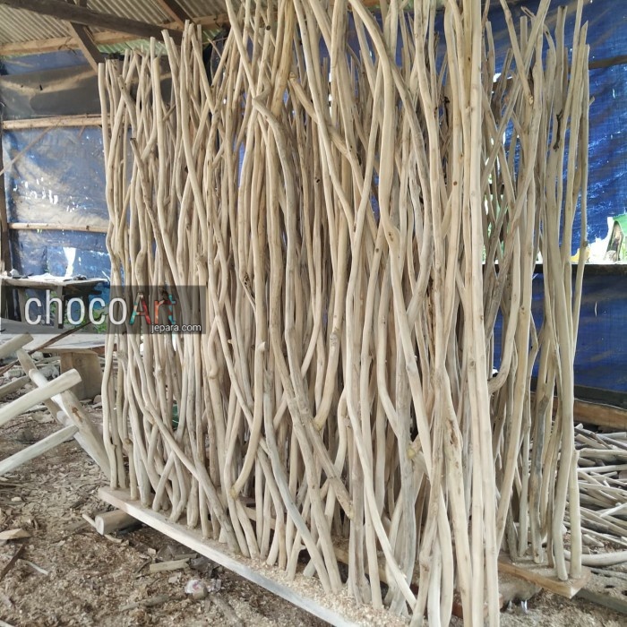 Partisi backdrop ranting kayu jati murah terbaru by chocoart jepara custom terbaru