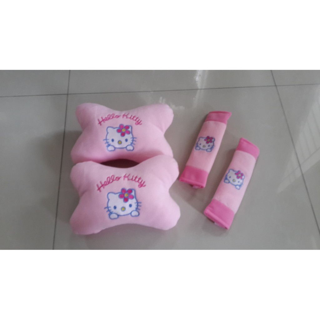 Bantal Mobil 2 in 1 Exclusive Hello Kitty Pink