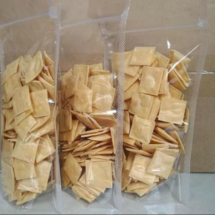 

Best Price,,, Keju Chips Panggang Cemilan Sehat Diet Keto DEBM Kemasan 55gr