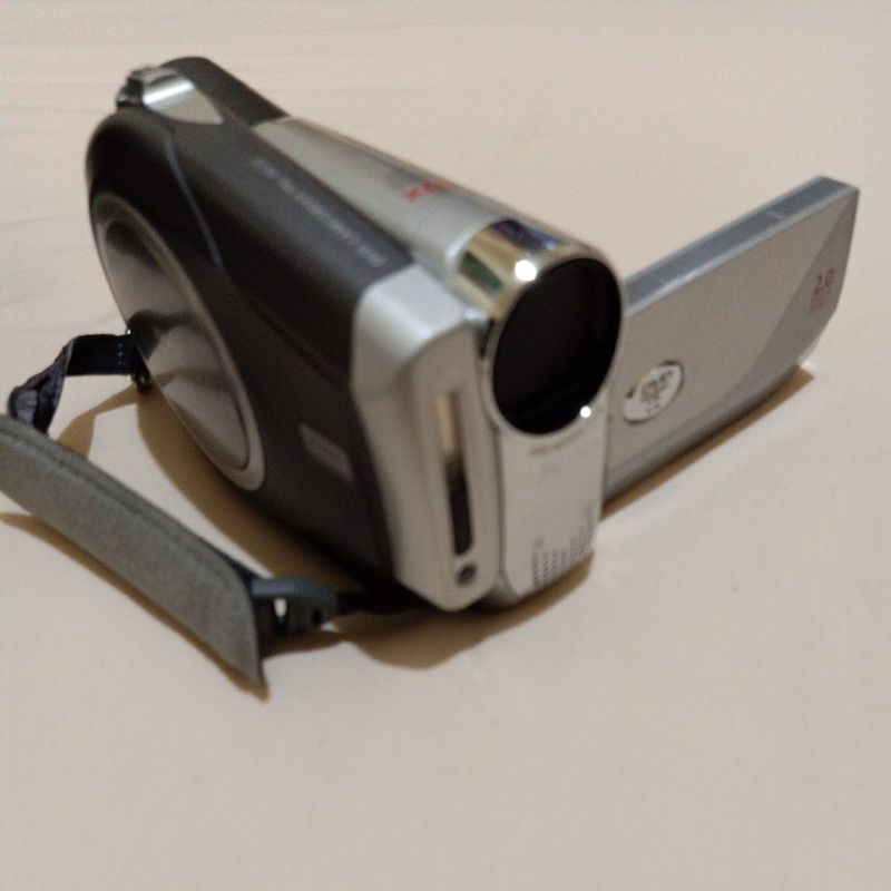 Handycam  Canon dc22 e