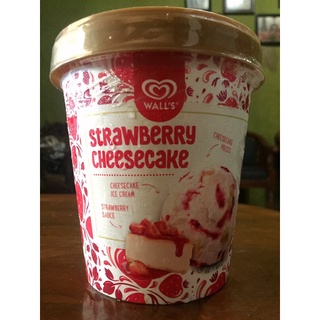 Jual Wall S Strawberry Cheesecake Harga Terbaik Desember 2021 Shopee Indonesia