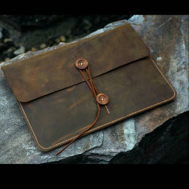 Tas Kulit MacBook
