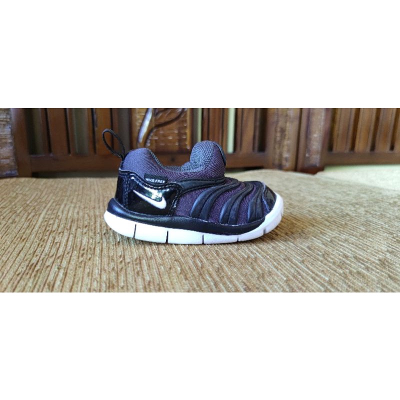 Sepatu anak Nike Dynamo free ori Preloved